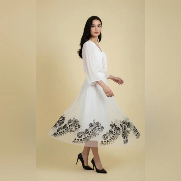 OSCAR DE LA RENTA WHITE BLACK TULLE RUNWAY DESIGNER SKIRT WAIST 34” SZ 12
ZIPPER - Picture 2 of 8